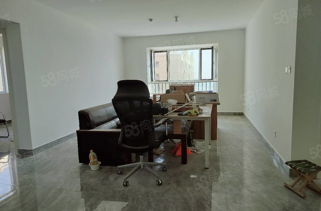 万达旁次新房单价5千多商品房 150平   位置 高层采光好