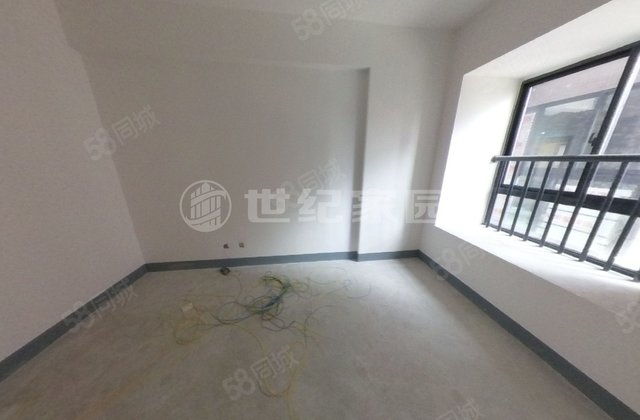 龙辉小区3室2厅127.12㎡83万二手房图片