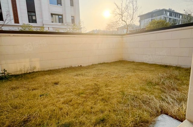 海马青风院子6室3厅421㎡3200万二手房图片