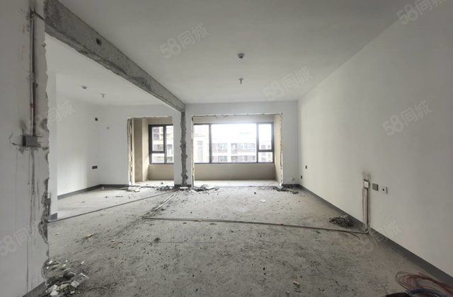 湖语上院！小高层！好楼层！有车储！四室！