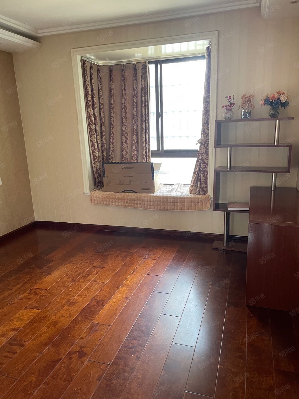 丽阳春都3室2厅2卫128.88㎡西77万