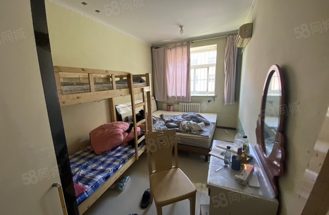 急售 文轩中学本部学府花园带车位和储藏室