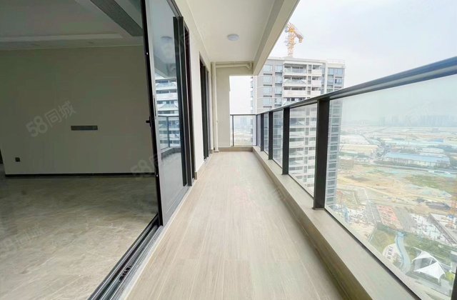 保利阅江台4室2厅143.33㎡209万二手房图片