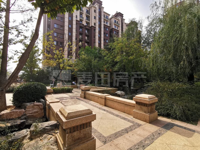 世華龍樾一里2室2廳1衛(wèi)87.55㎡南北810萬