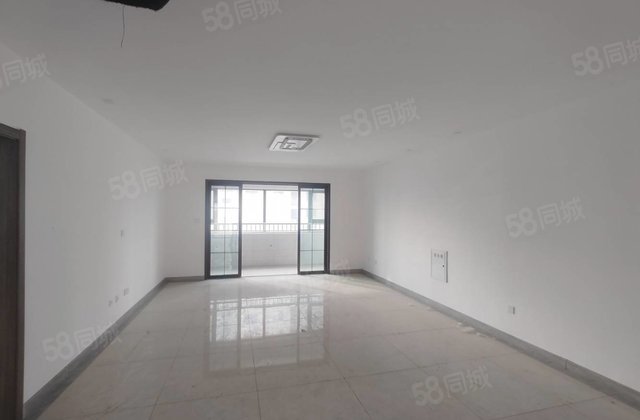 急售四室双卫 月季公园旁 带车储九州嘉苑 楼层好 正规商品房