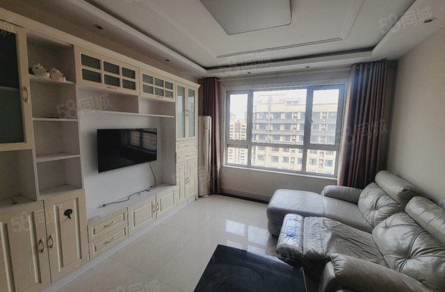 房东 价 出售 昌润莲城祥荷园 刚需小三居 带车，储