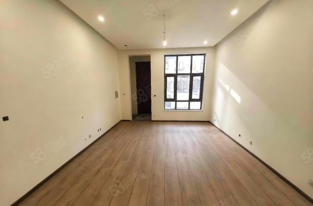 廊坊孔雀城大学里(别墅)5室3厅310㎡230万二手房图片