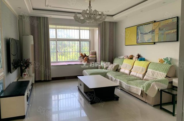 翡翠城 精装三室东边户！带车位储藏室！免大税 看房有钥匙