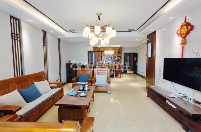 都市国际5室2厅183.74㎡200万二手房图片