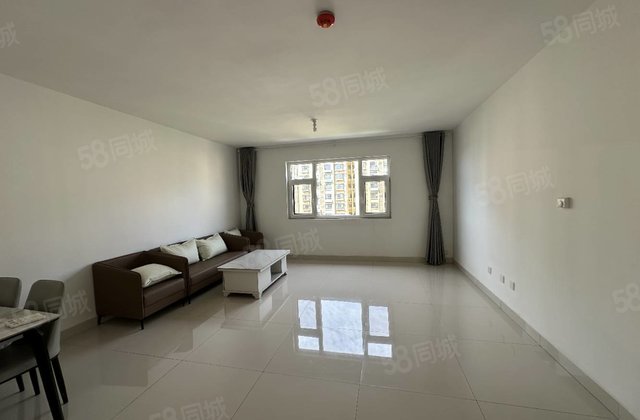 度假区，民生凤凰城2号院，民生凤凰城4号院三室朝阳看房方便