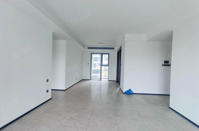 中海寰宇天下4室2厅131.52㎡150万二手房图片