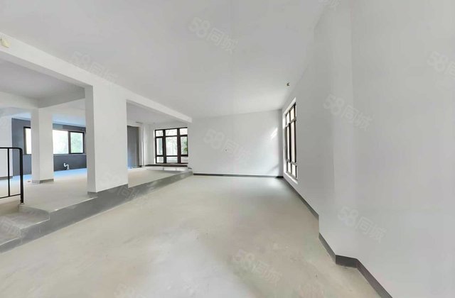 悦山湖东区(别墅)5室2厅308㎡558万二手房图片