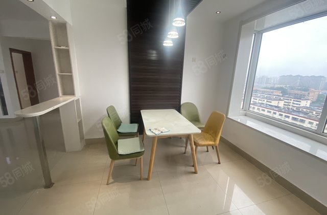 兴华路   东昌中学电梯3室2厅2卫 领秀城 带车位储藏室