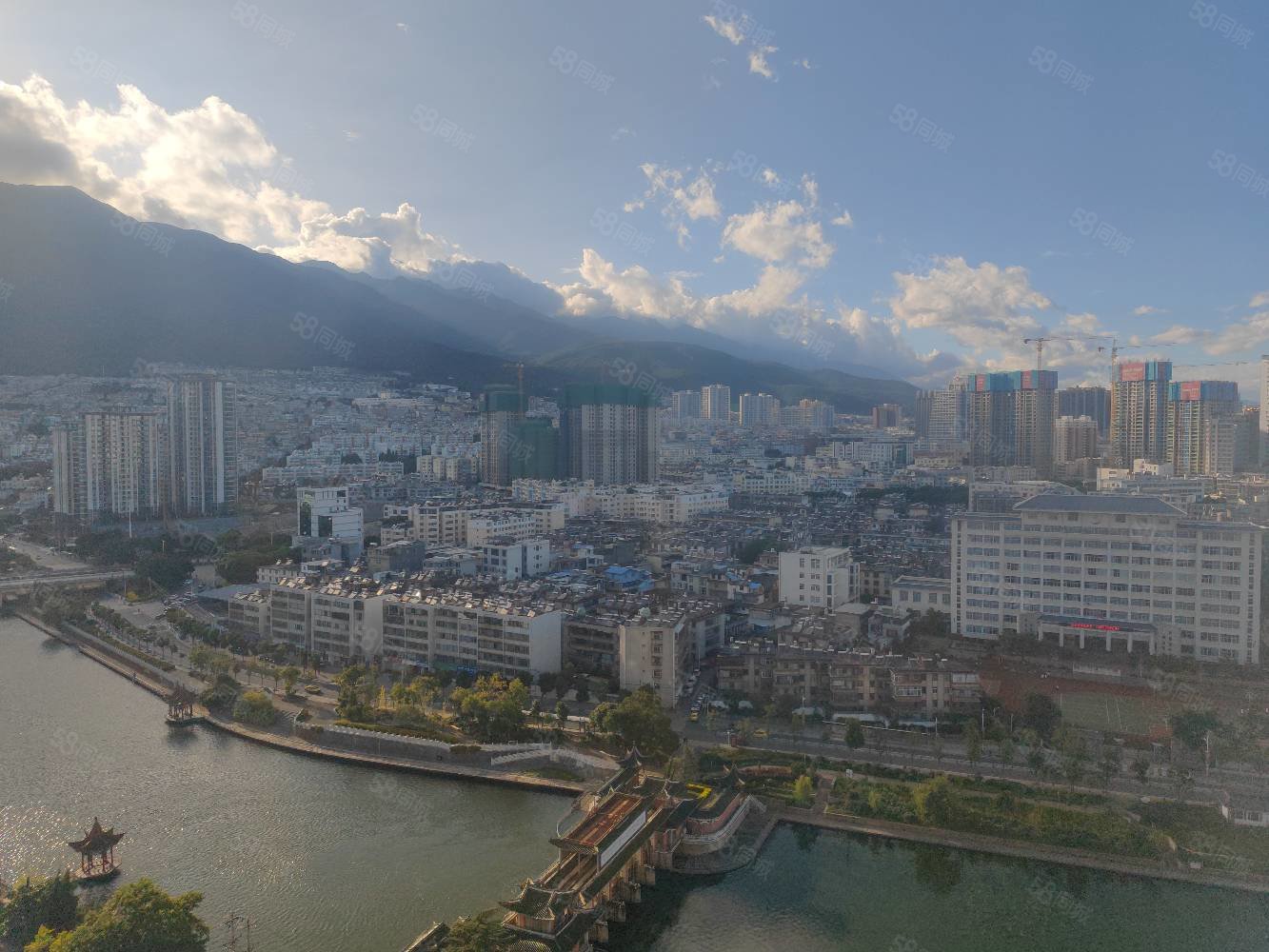 采光好,交通便利,周边有医院,购物中心,,河畔人家-大理58同城