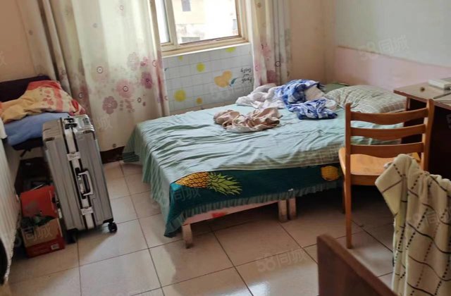 阳光！实验。硫酸厂家属院2室1厅1卫送地上储物间