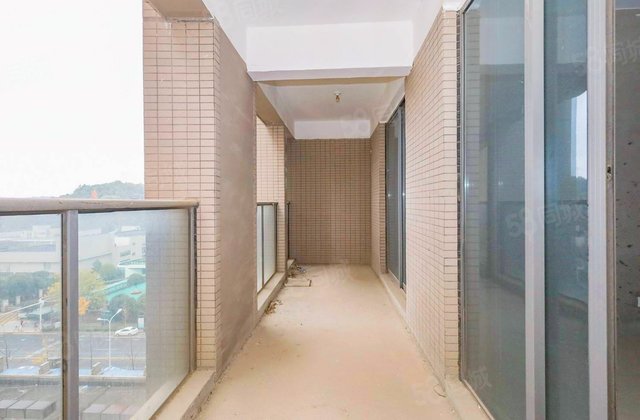 八方小区(C区)4室2厅161.7㎡365万二手房图片