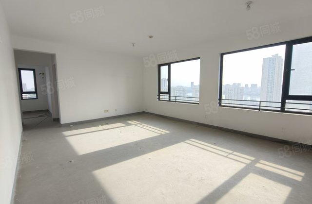 百合新城 西边户 新房未住 带车储 免大税