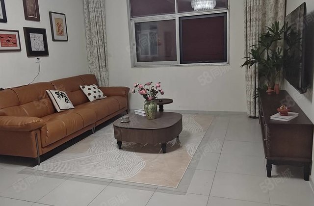 房东昌中学！聊建家属院！聊建一公司精装三室！免大税！