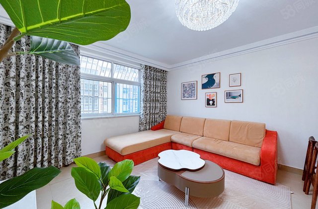 望湖花园    精装修   三室朝阳   免大税  湖西文轩