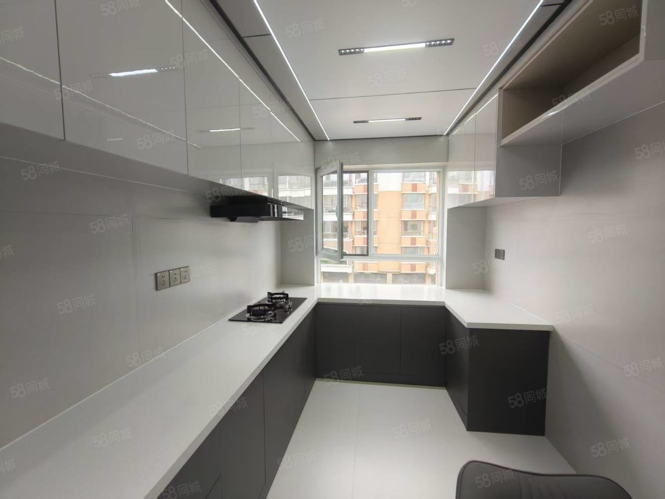 大业金河湾3室2厅2卫126㎡南北62万