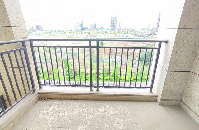 中海右岸(一期)3室2厅81.33㎡123万二手房图片