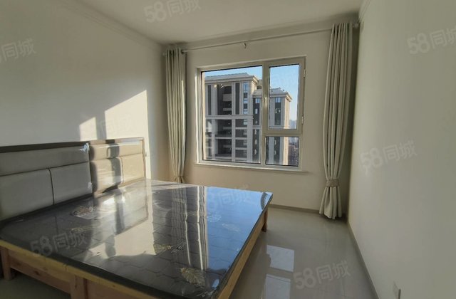 铂悦山3室2厅120㎡82万二手房图片