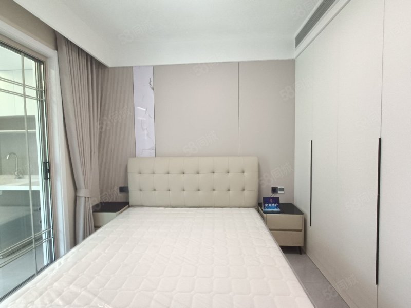 大家十里桃源风荷苑3室2厅2卫125㎡南99.5万
