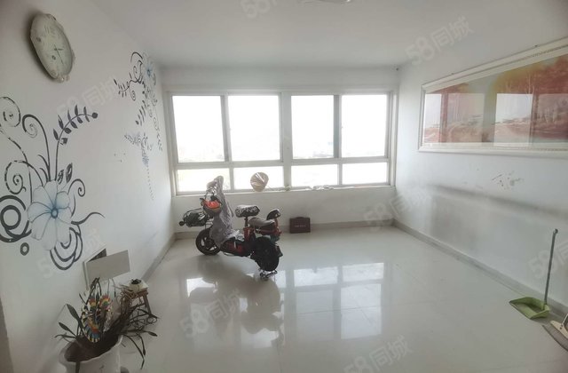 阳光.实验~颐馨园~东边户~温馨3室~免大税~送车位.储藏室