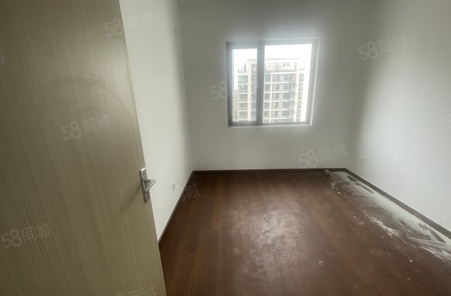 走一手！小高层！二中南邻！赠车储！四叶草户型！儒辰辰悦！