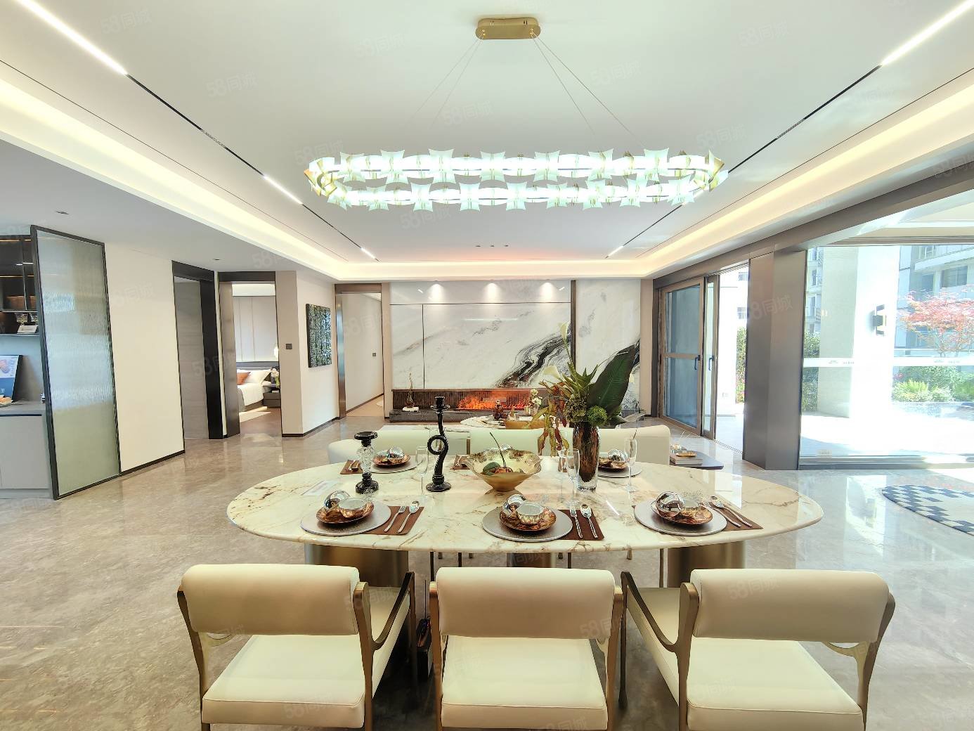 国瑞麓林府4室2厅3卫143㎡南北104万