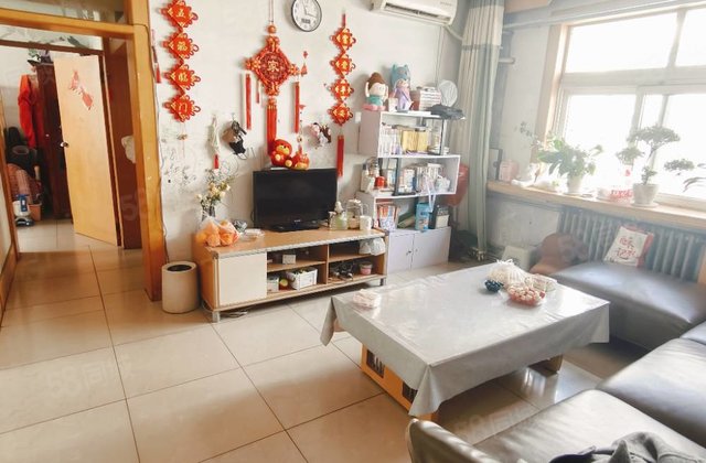 文轩本部，外国语，检察院小区。龙山北区，文轩花园停车方便