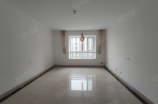 民生凤凰城2号院  三室两厅两卫，洋房，带车位储藏室