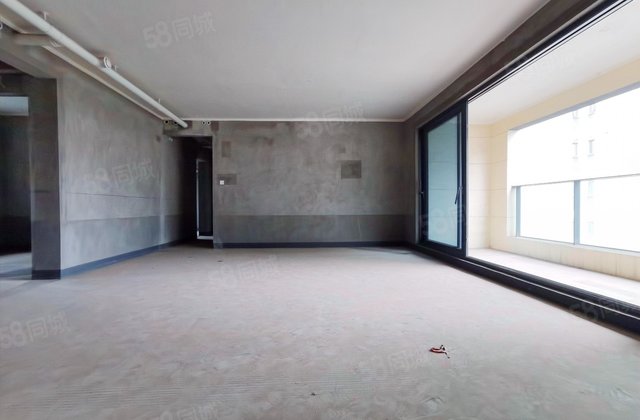 九阙府4室2厅181㎡258万二手房图片