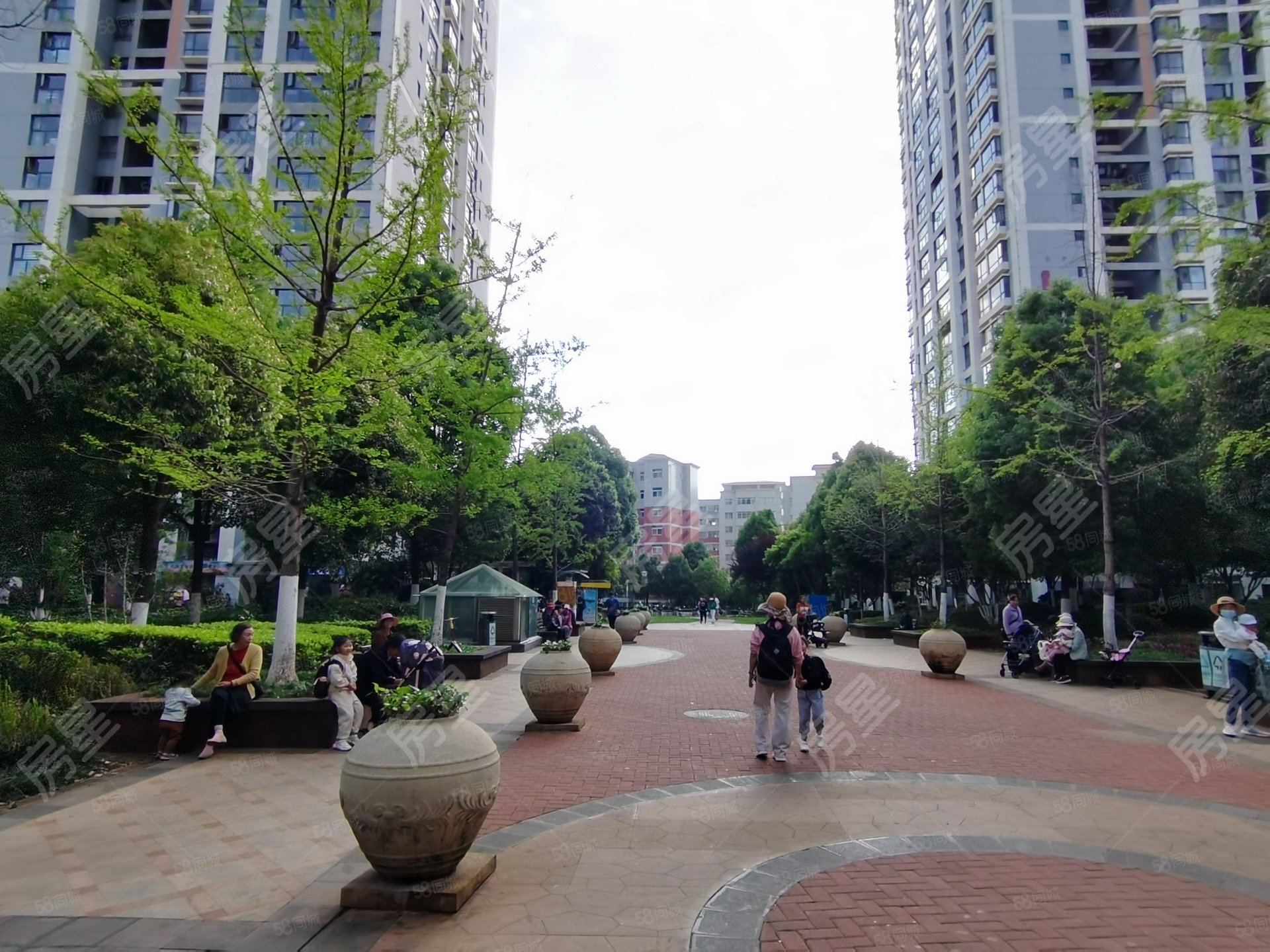 天怡峰景 95平 3室 95万随时看房可议价