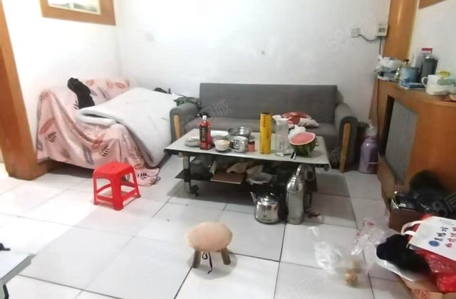 聊城供电公司第四家属院 商品房 南北通透 ，凌乱的家很温馨
