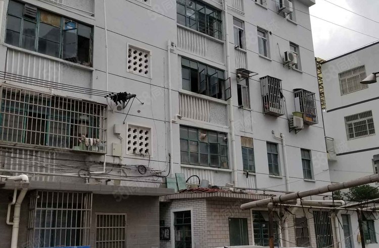 城南路374弄小区