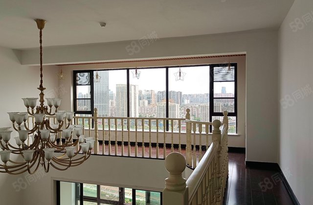 佳兆业君汇上品5室2厅139.76㎡185万二手房图片