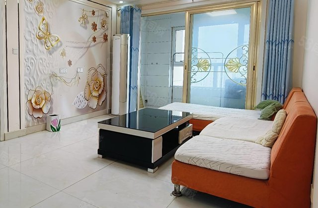 房东急售！送车位 双卫 刚需小三居 高楼层视野无遮挡 双卫