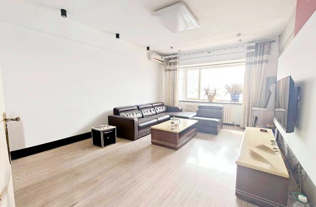 松苑小区2室2厅116.7㎡68万二手房图片