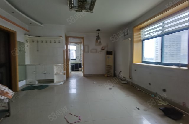 亚龙苑高层118平三 室二厅一卫精装送储仅售85万