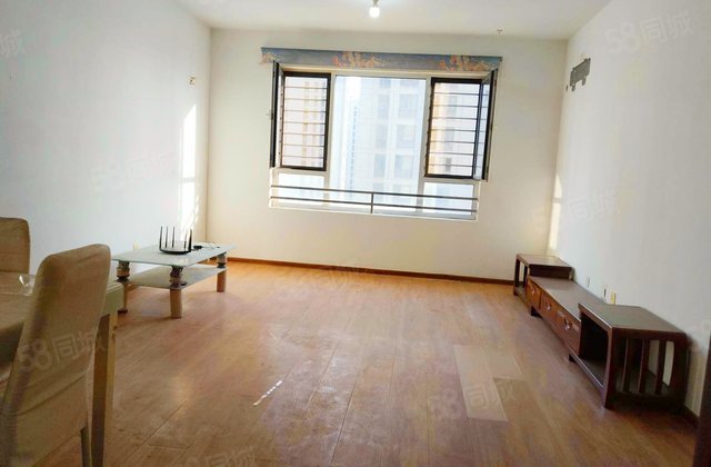 古城D2区3室1厅110㎡94万二手房图片