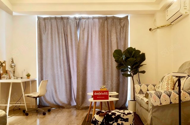 万科魅力之城(六期)1室1厅70㎡66.9万二手房图片