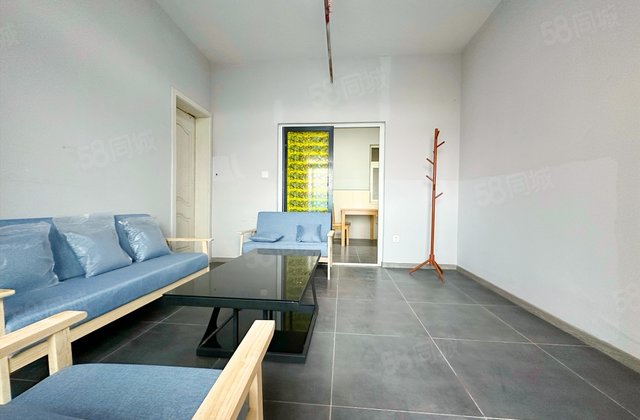 同福国际2室1厅78㎡25万二手房图片