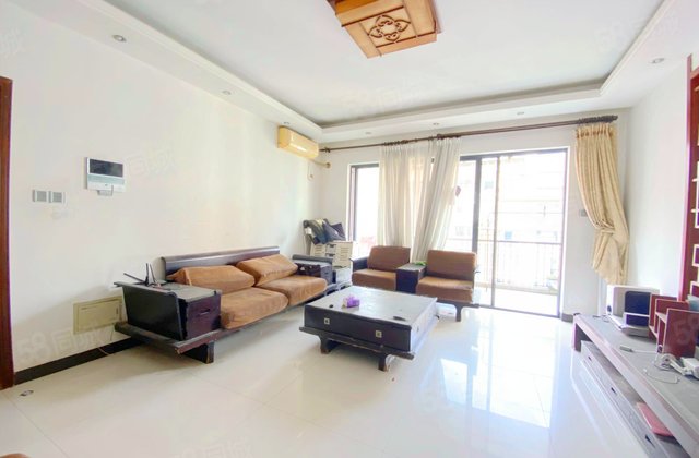 金地格林小城3室2厅122.45㎡180万二手房图片