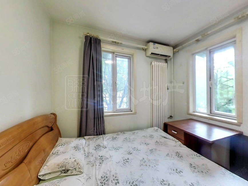 嘉園一里(南區(qū))1室1廳1衛(wèi)51.04㎡東南215萬