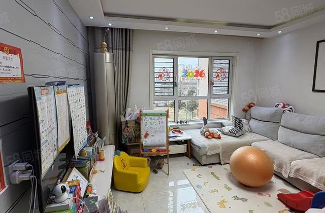 荣盛阳光逸墅 精装三室两卫 免大税 送车位储藏室