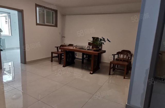 东昌中学 金鼎 五交化家属院 一楼带院 精装修 送储藏室