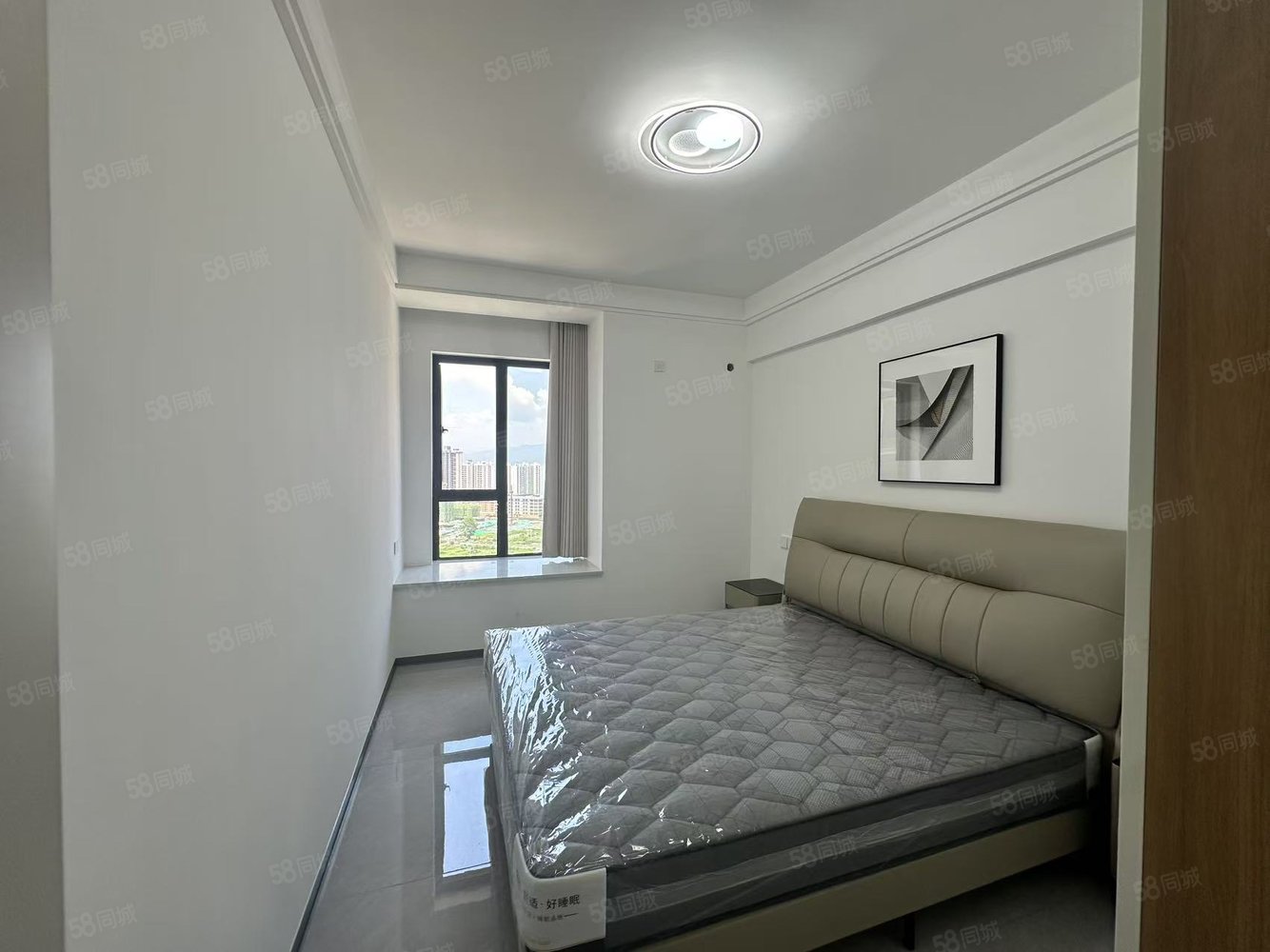 航旅和润居4室2厅2卫126㎡北79.8万