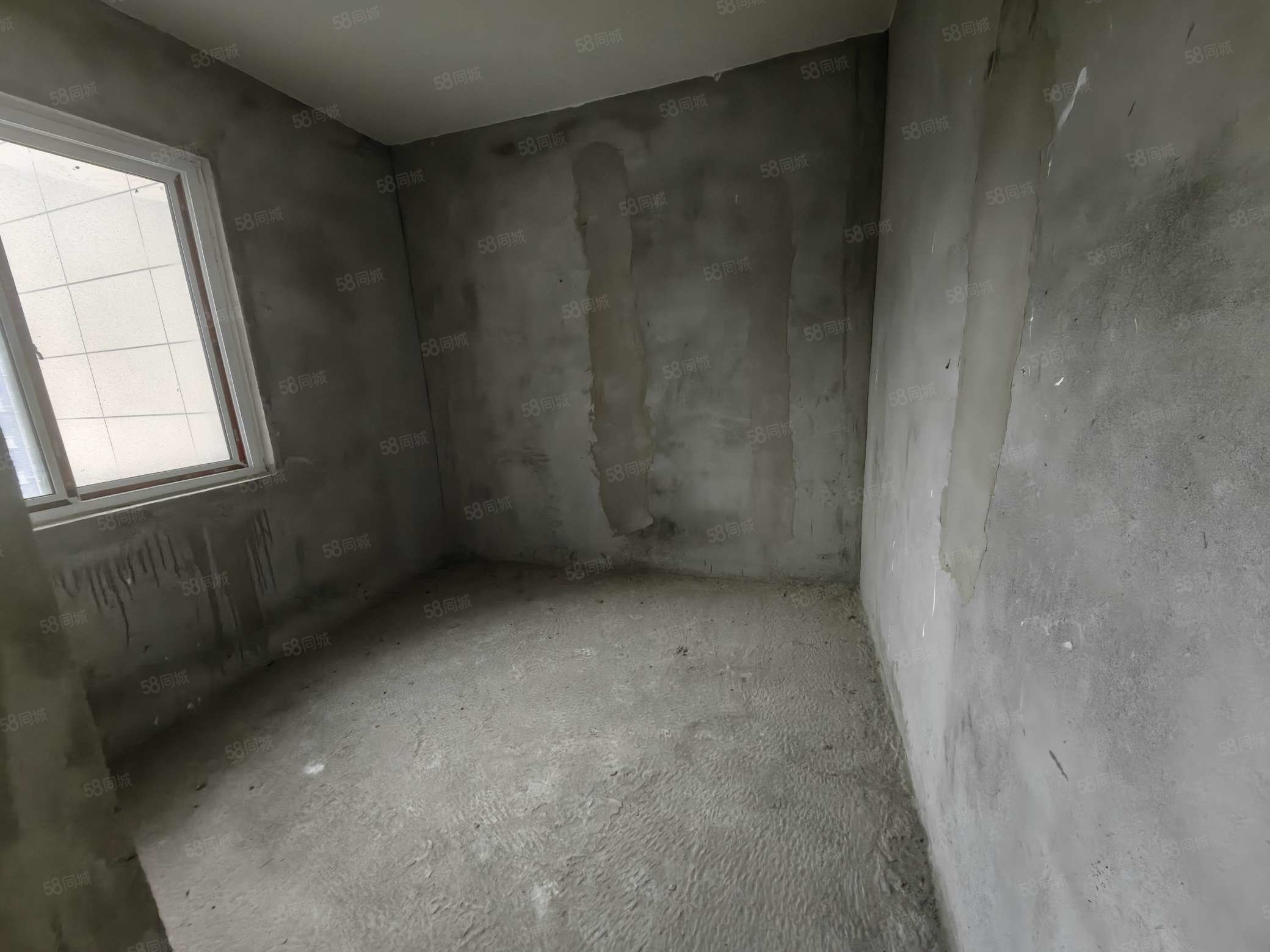 常隆花园3室2厅2卫122㎡南北56.8万