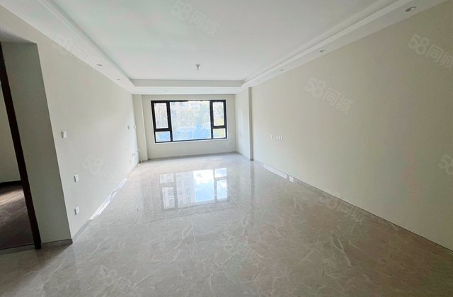 保利云上3室2厅118.8㎡138万二手房图片